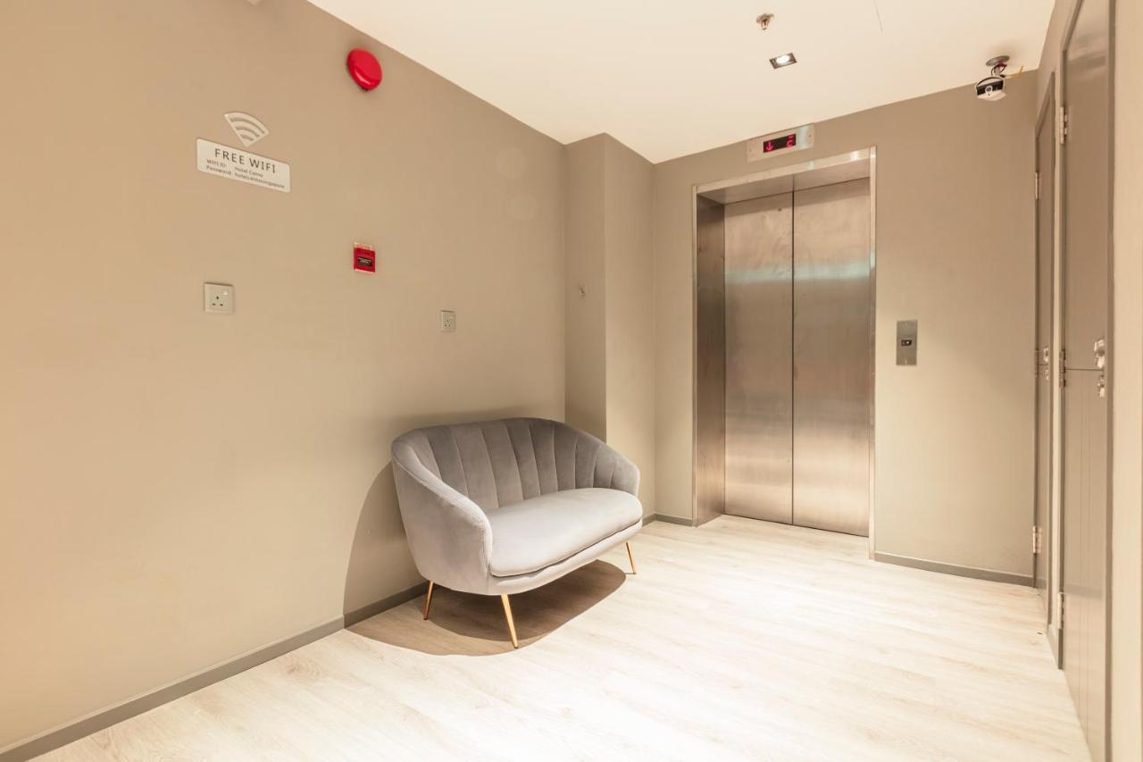 Hotel Calmo Bugis Singapore Exterior photo